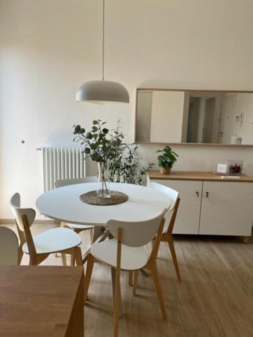 Puccini Apartment โมดินา ภายนอก รูปภาพ